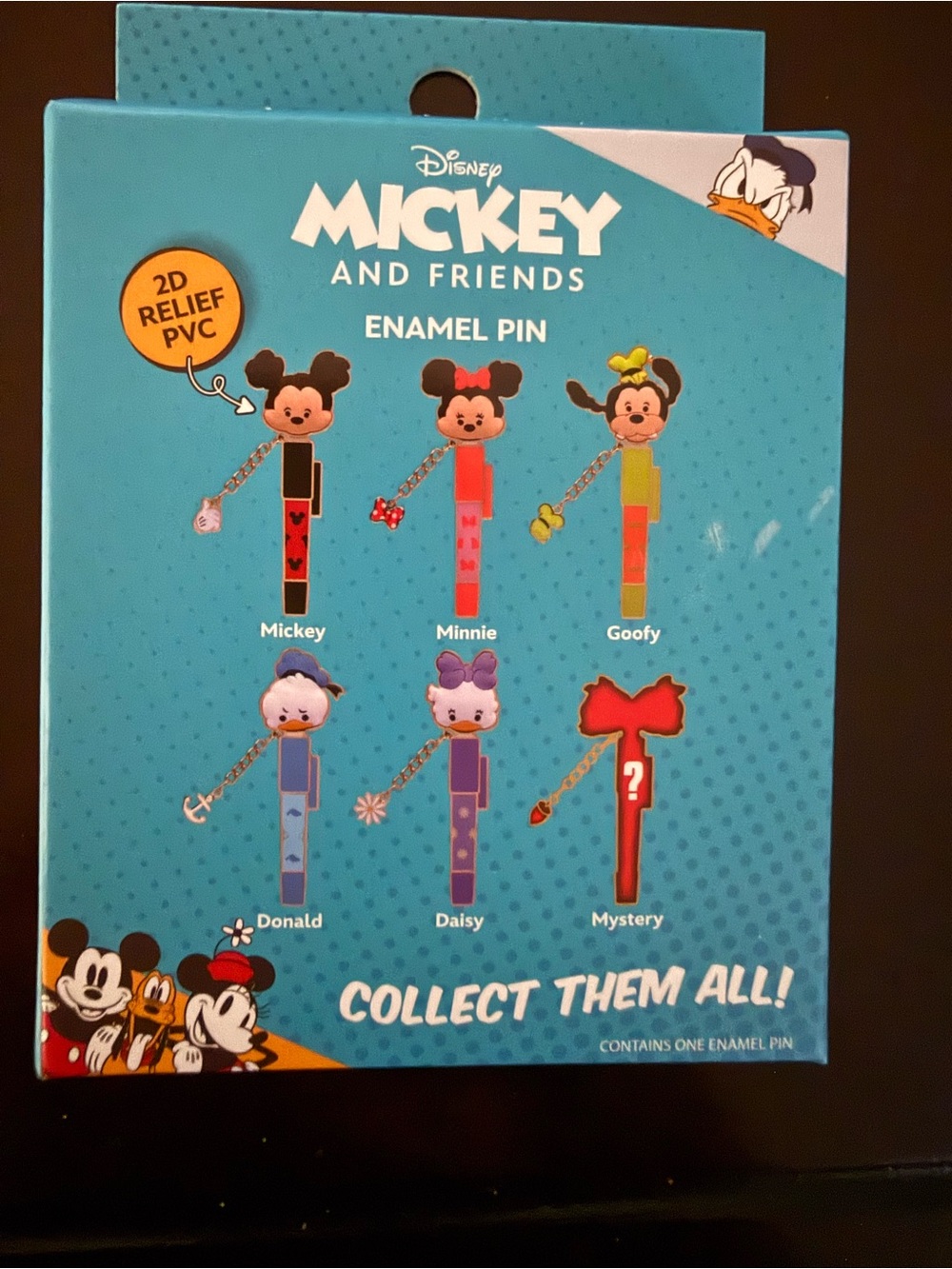 Disney Mickey and Friends Enamel Pin - Mystery Reveal *NIB